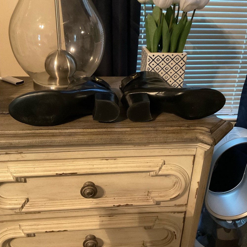 Nine West black ankle boot 8.5